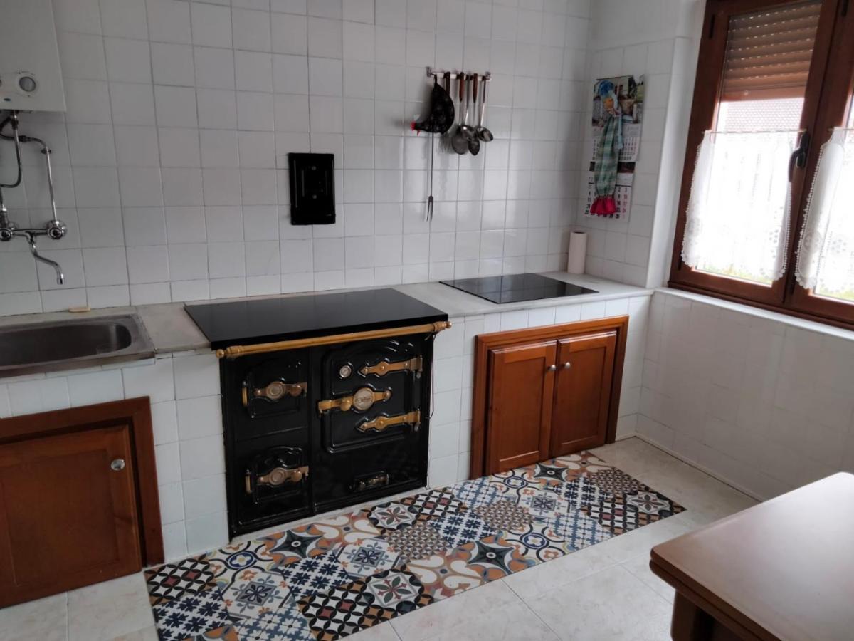 La Casina De La Bisa Villa Soto de las Duenas Buitenkant foto